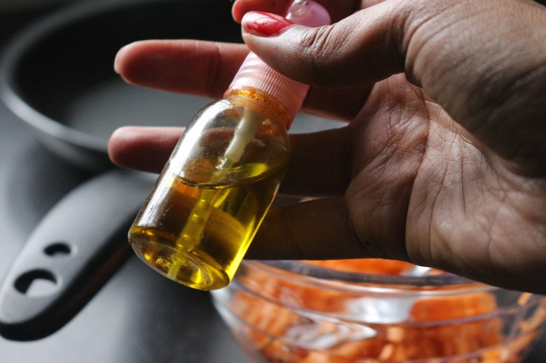 pizza_fit_sem_farinha_batata_doce_joanabanana_raparigamoderna_fitness_portugal_receitasfit_musculaçao_atum_agua_frigideira_saudavel_videos6